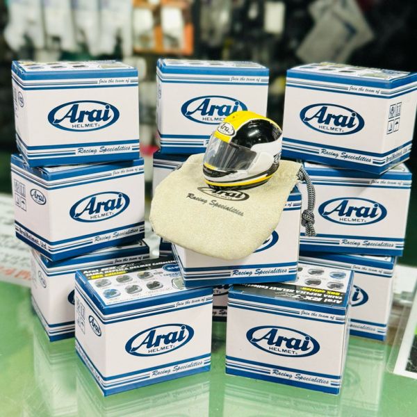 Taira Racing(盒玩)Arai RX-7X 頭盔 安全帽 (附收納袋) 中盒 Taira Racing(盒玩)Arai RX-7X 頭盔 安全帽 (附收納袋) 中盒
