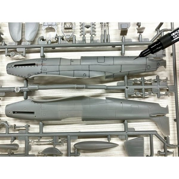 GSI CM102 灰色 極細 鋼彈麥克筆 水性 金屬色 日本 GUNZE 郡氏 郡士 GSI CM102 灰色 極細 鋼彈麥克筆 水性 金屬色 日本 GUNZE 郡氏 郡士