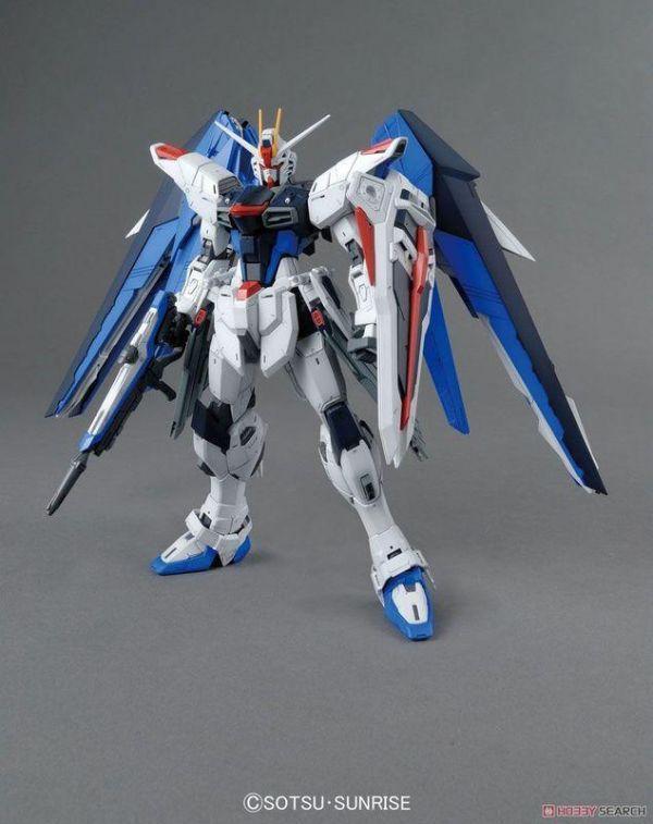 過年清倉價! MG 1/100 自由鋼彈 Ver.2.0 FREEDOM MG 1/100 自由鋼彈 Ver.2.0 FREEDOM