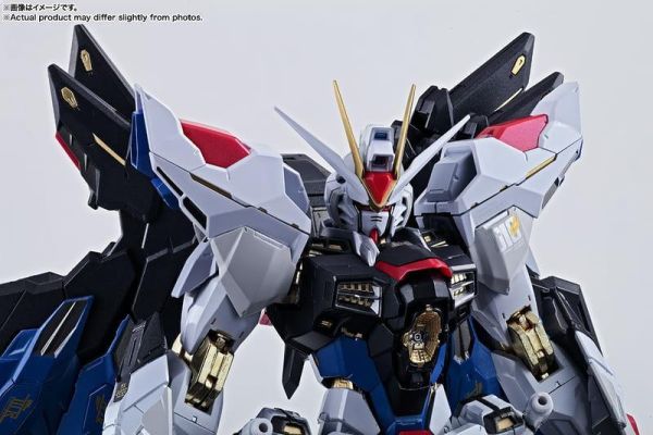 METAL BUILD 攻擊自由鋼彈 REVIVAL版 METAL BUILD 攻擊自由鋼彈 REVIVAL版