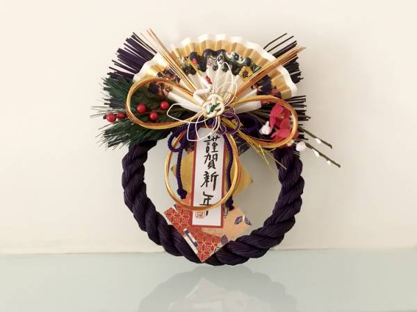 新年款 吉利避邪注連繩 注連繩,2021緣起物,正月緣起物,2021新年,日本雜貨,新居,搬家,搬家送禮,送禮,新居落成,避邪,擋煞,裝飾,居家裝飾,開運,過年裝飾,除厄運,迎新春,新春,平安,闔家平安,永保安康,禮物,伴手禮,送禮選擇,送好禮,日式,日式裝飾,しめかざり,しめなわ,しめ飾り,しめ縄,注連縄,飾り,飾り付け,お正月,お正月飾り