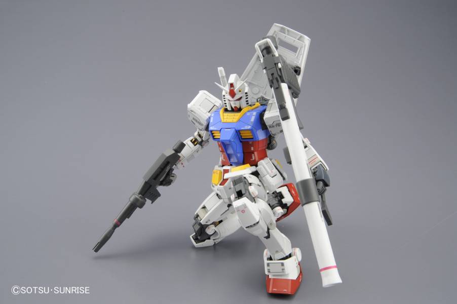 萬代 BANDAI 1/100 MG RX-78-2 鋼彈 Ver.3.0 組裝模型 