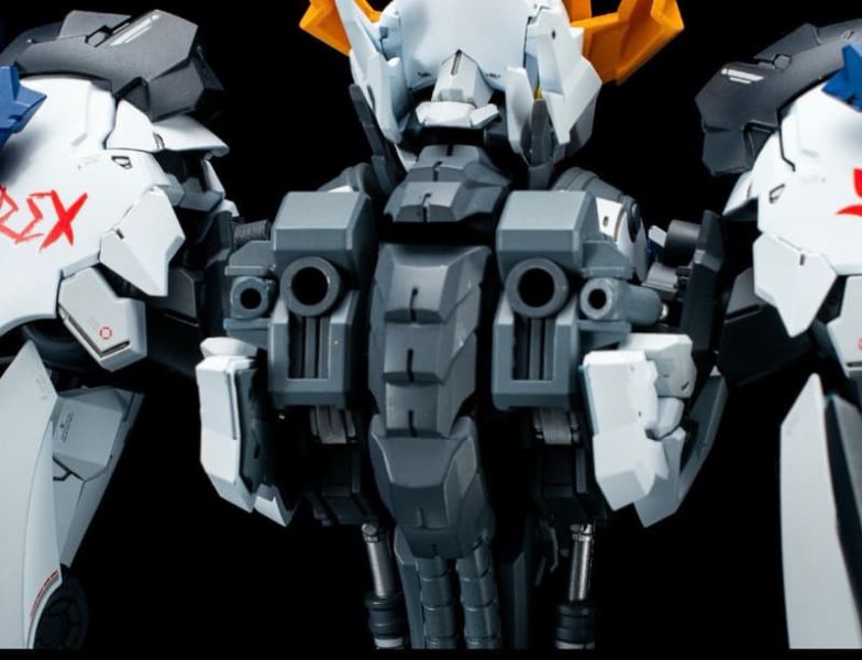 預購26年Q1 芬里爾模型 1:100獵魔 鋼彈 狼王 GK造型 組裝模型 L1215 