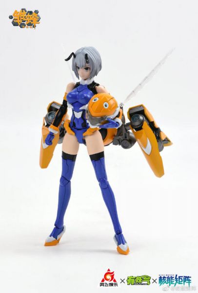 核能矩陣 拼裝機娘 雛蜂 B.E.E. 琉璃 初期尖兵形態 動畫版 