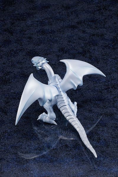 Amakuni 遊戲王 怪獸之決鬥 青眼白龍 軟膠公仔 