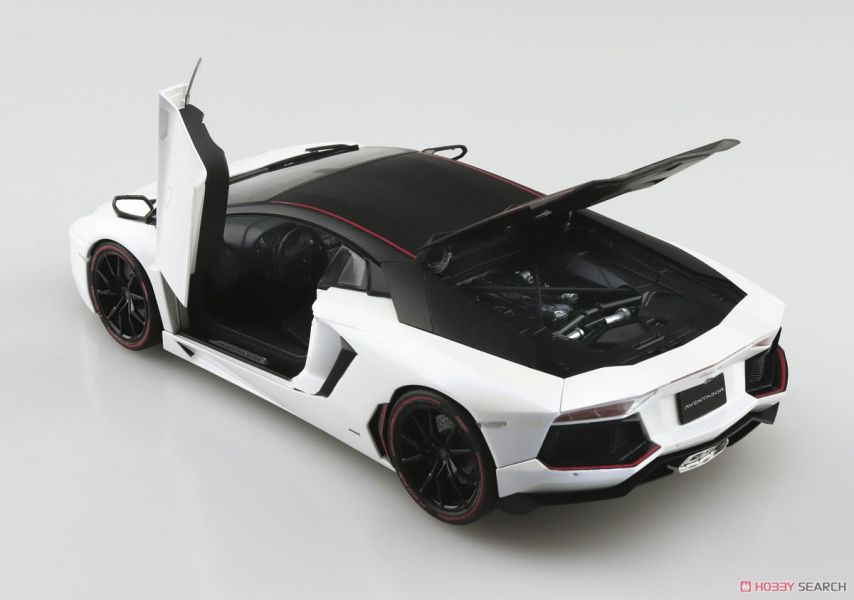 青島社 AOSHIMA 1/24 超級跑車 #12 '15 藍寶堅尼 Aventador Pirelli Edition 