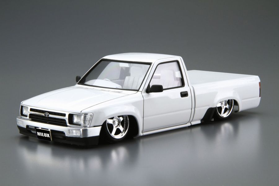 青島 1/24 改裝#41 豐田 RN80 Hilux Custom'95 