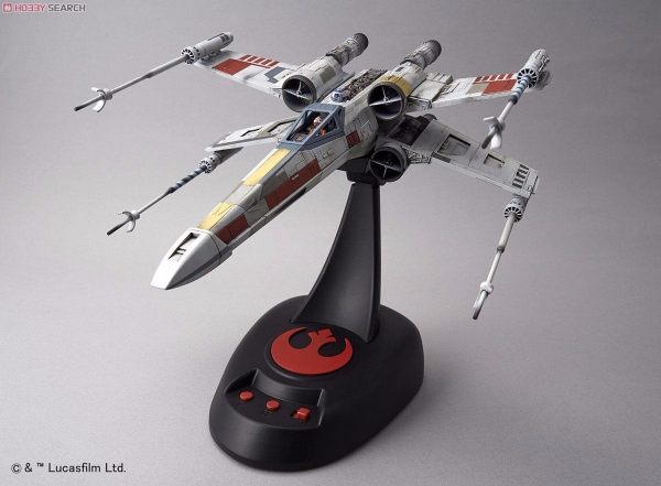 萬代 BANDAI 星際大戰 1/48 X-Wing STARFighter  X翼戰鬥機 電影版本(電動操控，有聲光效果) 