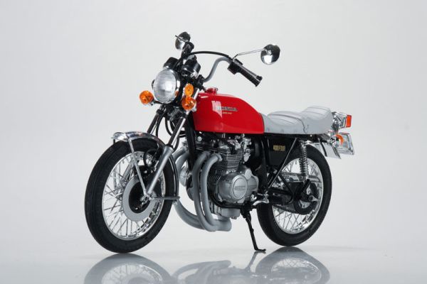 預購12月 青島社 1/12 #22 本田 CB400FOUR '76 訂製 