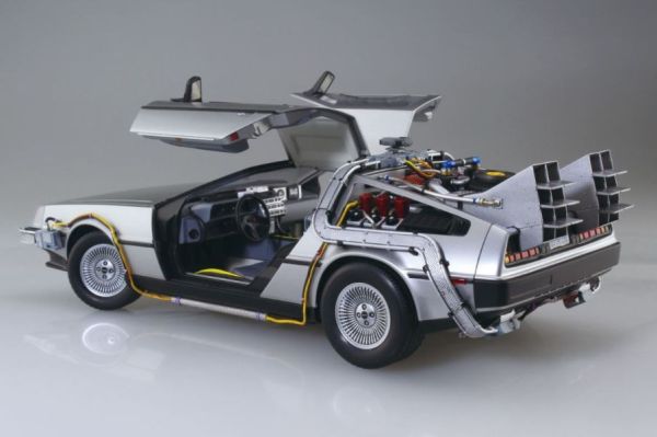 青島社 1/24 回到未來 PartI DeLorean 時光機 時光車 