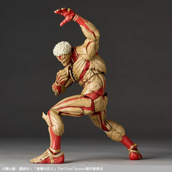 海洋堂 Revoltech 山口式 進擊的巨人 鎧之巨人 可動完成品 