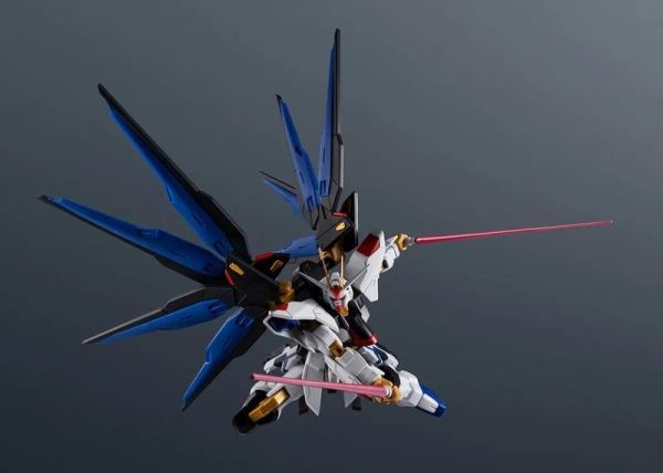 預購12月 萬代 GUNDAM UNIVERSE 攻擊自由鋼彈 RENEWAL 