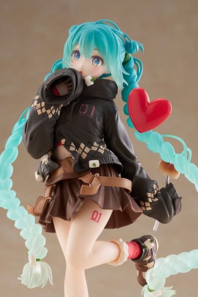 預購2月 TAITO 景品 初音未來 Fashion 戶外風Ver 