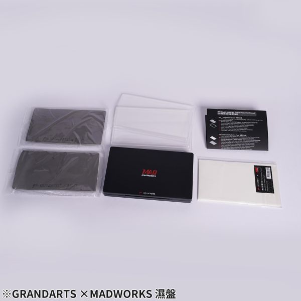 MAD濕盤限量入門優惠套組-印刷版濕盤+NERON 面相筆(L)、平筆(L)、丸平筆(M) 