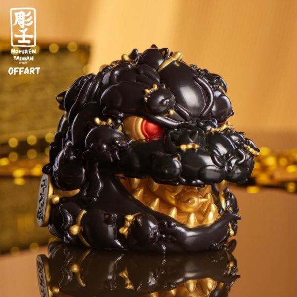 預購8月 OFFART X 雕壬 百貓紅蓮 迷你招財頭雕 墨金版 