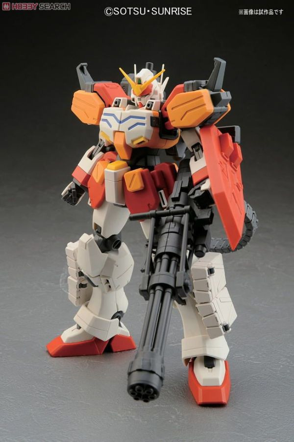 萬代 BANDAI 1/100 鋼彈模型 MG 重武裝鋼彈 EW版 組裝模型 