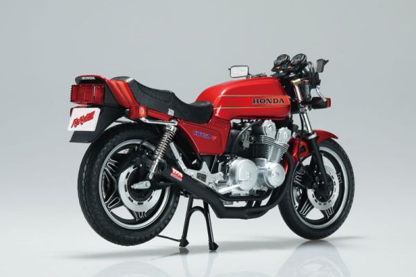 預購11月 青島 1/12 1/12 機車 BA-01 極速狂飆  巨摩郡 CB750F 
