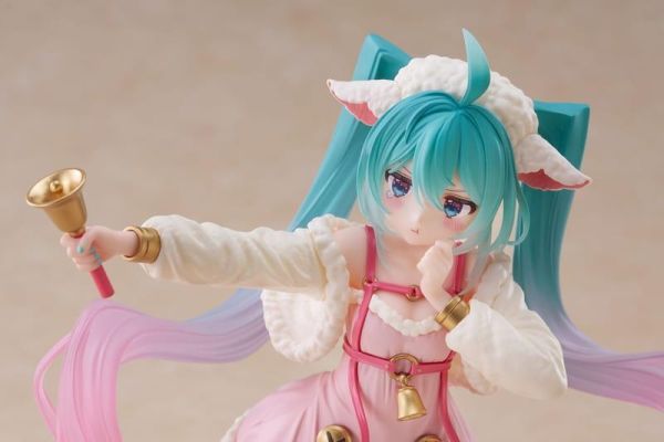 預購8月 TAITO 景品 初音未來 Wonderland 狼和七隻小山羊Ver 