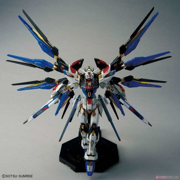 萬代 BANDAI MGEX 1/100 攻擊自由 攻擊自由鋼彈 組裝模型 