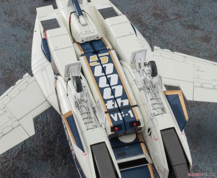 長谷川 1/48 VF-1A 女武神 生產5000機紀念塗裝 組裝模型 