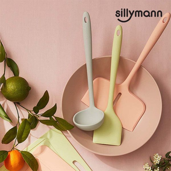 【韓國sillymann】時尚莫蘭迪100%鉑金矽膠湯勺(淡粉) 副食品,分裝盒,鉑金矽膠,安全材質,環保材質,耐高溫,可消毒,紫外線消毒,蒸氣鍋消毒,寶寶用具,嬰兒,好推出,柔軟,不裂開