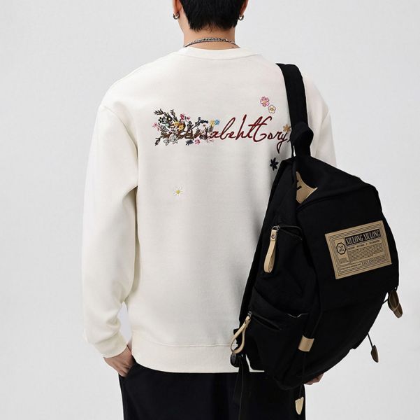 花嶺刺繡圓領潮流長袖 - 3配色 幕峰MuFeng,刺繡衛衣,花卉刺繡上衣,英文字母衛衣,潮流男裝,百搭長袖,寬鬆版型,休閒穿搭,時尚上衣,男士衛衣