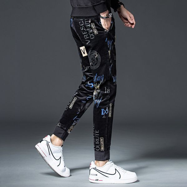 綻虎燈芯絨休閒束口長褲 - 1配色（限時特賣 - 5折） 幕峰MuFeng,男裝特賣,5折優惠,快閃活動,限時出清,網路購物,男裝品牌,超值優惠,時尚穿搭,2025特賣