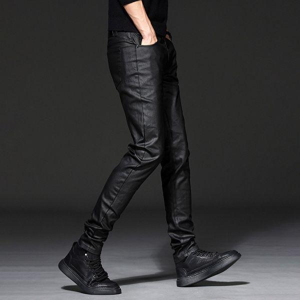 曜痕彈力修身亮面牛仔長褲 - 1配色（限時特賣 - 5折） 幕峰MuFeng,男裝特賣,5折優惠,快閃活動,限時出清,網路購物,男裝品牌,超值優惠,時尚穿搭,2026特賣