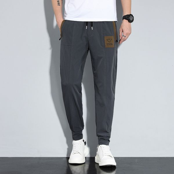 紳爵拼接休閒束口長褲 - 2配色（限時特賣 - 5折） 幕峰MuFeng,男裝特賣,5折優惠,快閃活動,限時出清,網路購物,男裝品牌,超值優惠,時尚穿搭,2025特賣