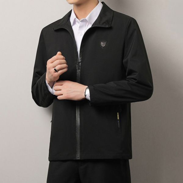 盾檔翻領休閒外套 - 2配色（限時特賣 - 5折） 幕峰MuFeng,男裝特賣,5折優惠,快閃活動,限時出清,網路購物,男裝品牌,超值優惠,時尚穿搭,2025特賣