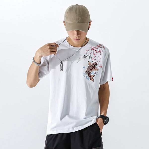 錦鯉重工刺繡圓領短袖 - 2配色 幕峰,班服,團服,外套,褲子,襯衫,男裝,牛仔褲,網路購物,購物