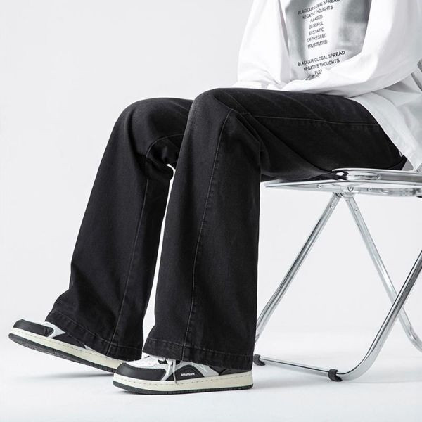 垂律寬鬆直筒微喇叭牛仔長褲 - 2配色（限時特賣 - 5折） 幕峰MuFeng,男裝特賣,5折優惠,快閃活動,限時出清,網路購物,男裝品牌,超值優惠,時尚穿搭,2025特賣