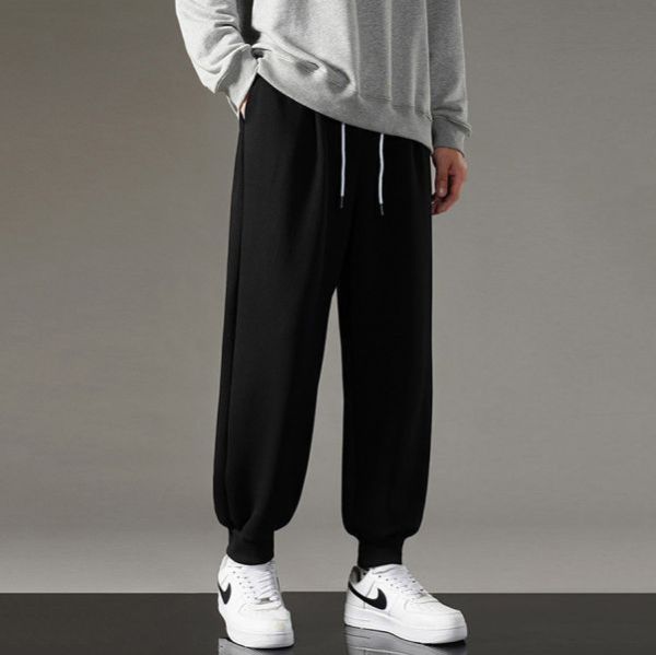 悠然寬鬆休閒束口長褲 - 2配色（限時特賣 - 5折） 幕峰MuFeng,男裝特賣,5折優惠,快閃活動,限時出清,網路購物,男裝品牌,超值優惠,時尚穿搭,2026特賣