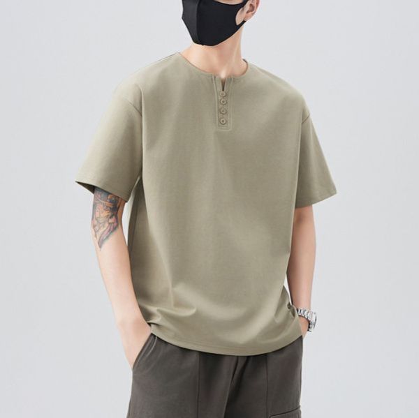 雲棉亨利領休閒短袖 - 4配色（限時特賣 - 5折） 幕峰MuFeng,男裝特賣,5折優惠,快閃活動,限時出清,網路購物,男裝品牌,超值優惠,時尚穿搭,2025特賣