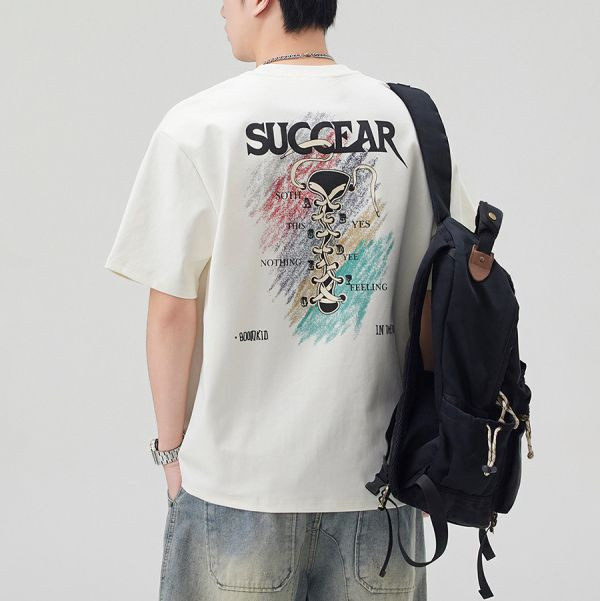 魂動重磅潮流立體印花短袖 - 2配色（限時特賣 - 5折） 幕峰MuFeng,男裝特賣,5折優惠,快閃活動,限時出清,網路購物,男裝品牌,超值優惠,時尚穿搭,2025特賣