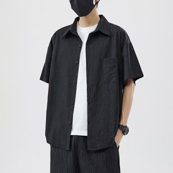 靜雅彈力輕薄襯衫短袖 - 2配色（限時特賣 - 5折） 幕峰MuFeng,男裝特賣,5折優惠,快閃活動,限時出清,網路購物,男裝品牌,超值優惠,時尚穿搭,2025特賣