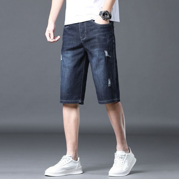 藏少彈力破洞牛仔短褲 - 1配色（限時特賣 - 5折） 幕峰MuFeng,男裝特賣,5折優惠,快閃活動,限時出清,網路購物,男裝品牌,超值優惠,時尚穿搭,2025特賣