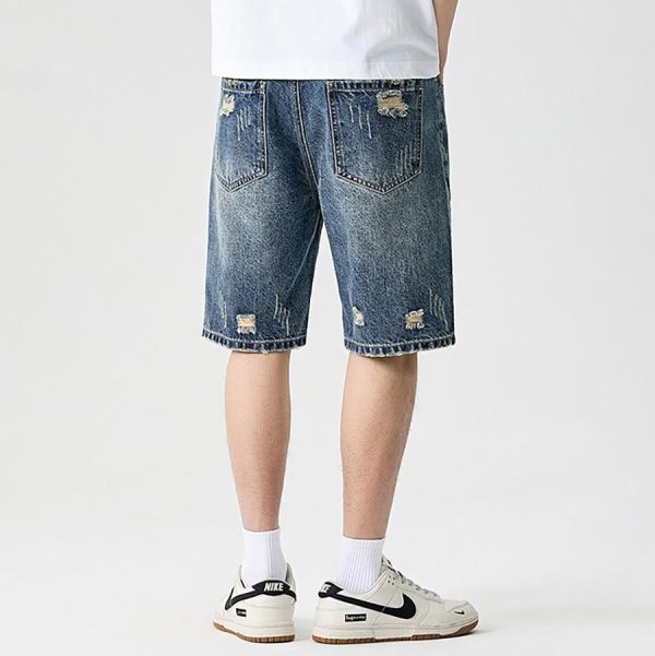 本川破洞五分牛仔短褲 - 1配色 幕峰MuFeng,牛仔短褲男,破洞牛仔褲,五分短褲,寬鬆短褲,潮牌短褲,夏季男短褲,街頭穿搭,設計感短褲,男裝下身