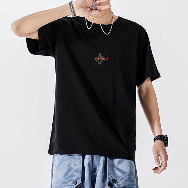 釣韜潮流印花短袖 - 2配色 幕峰MuFeng,釣魚印花短袖,圓領短袖,印花T恤,休閒短袖,寬鬆T恤,夏季穿搭,百搭上衣,戶外風格,男士短袖