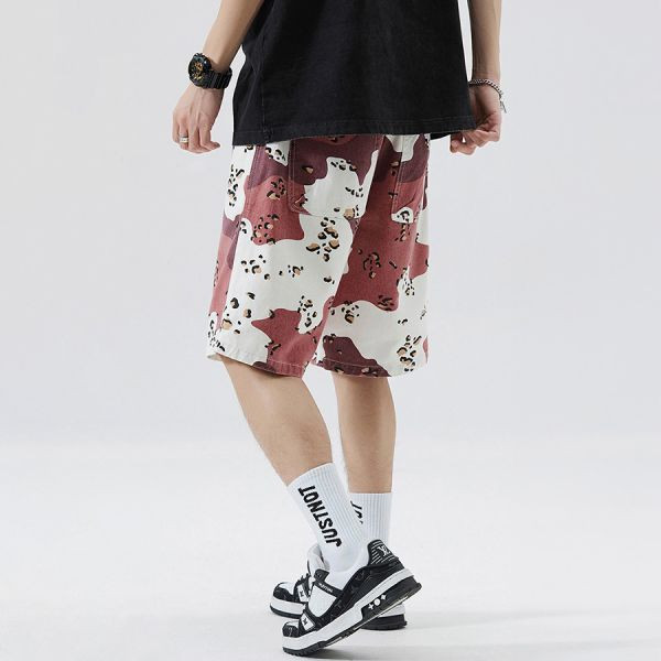 粉焰迷彩裝牛仔短褲 - 1配色（限時特賣 - 5折） 幕峰MuFeng,男裝特賣,5折優惠,快閃活動,限時出清,網路購物,男裝品牌,超值優惠,時尚穿搭,2025特賣