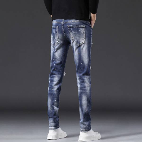 潮戰修身補丁牛仔長褲 - 1配色（限時特賣 - 5折） 幕峰MuFeng,男裝特賣,5折優惠,快閃活動,限時出清,網路購物,男裝品牌,超值優惠,時尚穿搭,2025特賣