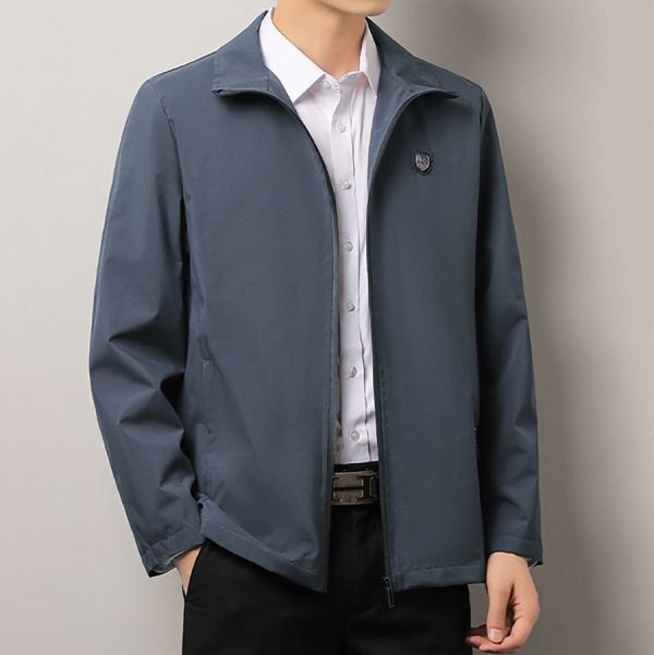 盾檔翻領休閒外套 - 2配色（限時特賣 - 5折） 幕峰MuFeng,男裝特賣,5折優惠,快閃活動,限時出清,網路購物,男裝品牌,超值優惠,時尚穿搭,2025特賣