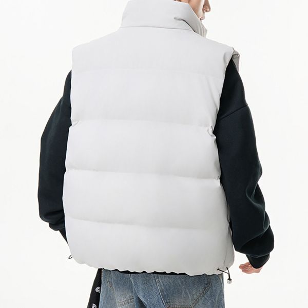 御界立領保暖休閒背心 - 3配色 幕峰MuFeng,立領馬甲,冬季外套,保暖背心,潮流男裝,休閒層次穿搭,防風立領設計,舒適保暖材質,簡約時尚風,男士造型外套