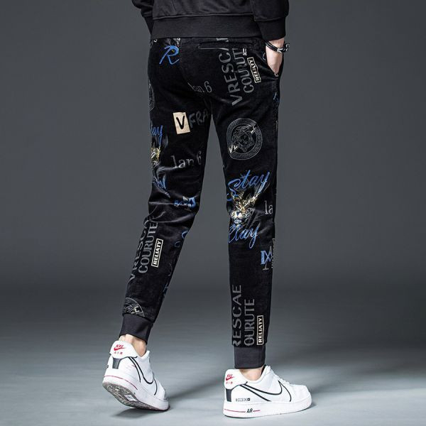 綻虎燈芯絨休閒束口長褲 - 1配色（限時特賣 - 5折） 幕峰MuFeng,男裝特賣,5折優惠,快閃活動,限時出清,網路購物,男裝品牌,超值優惠,時尚穿搭,2025特賣