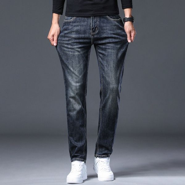 藍韻潮流直筒牛仔長褲 - 1配色 幕峰MuFeng,男士牛仔褲,藍色牛仔長褲,直筒牛仔褲,寬鬆版型牛仔,秋冬男裝穿搭,休閒百搭長褲,高端質感牛仔,日常牛仔褲推薦,潮流男士褲款