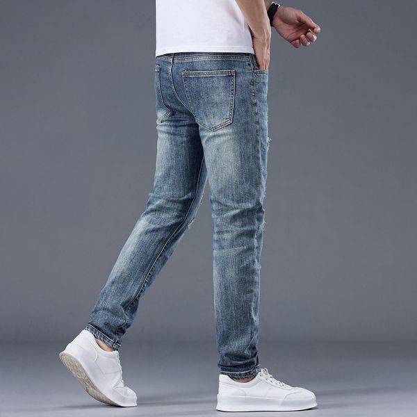 鋒夜修身刷破小直筒牛仔長褲 - 1配色（限時特賣 - 5折） 幕峰MuFeng,男裝特賣,5折優惠,快閃活動,限時出清,網路購物,男裝品牌,超值優惠,時尚穿搭,2025特賣