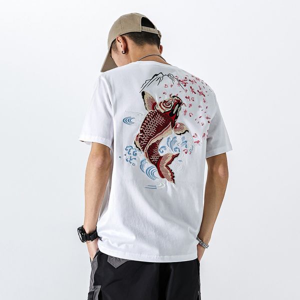 錦鯉重工刺繡圓領短袖 - 2配色 幕峰,班服,團服,外套,褲子,襯衫,男裝,牛仔褲,網路購物,購物