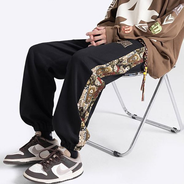 熊牆休閒縮口長褲 - 4配色（限時特賣 - 5折） 幕峰MuFeng,男裝特賣,5折優惠,快閃活動,限時出清,網路購物,男裝品牌,超值優惠,時尚穿搭,2025特賣