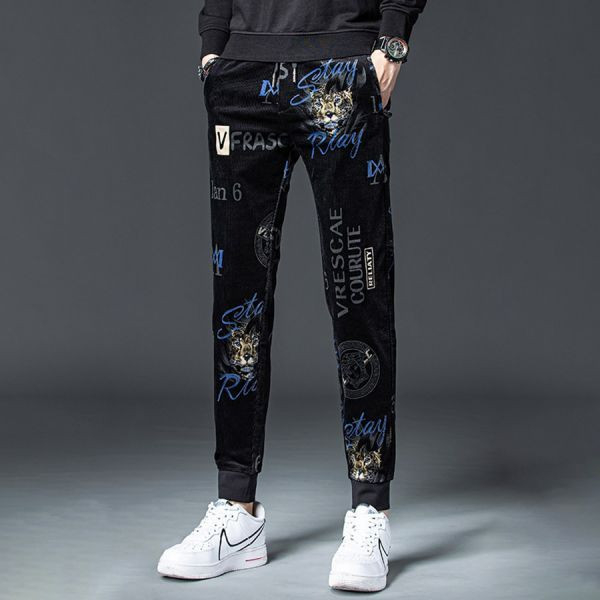 綻虎燈芯絨休閒束口長褲 - 1配色（限時特賣 - 5折） 幕峰MuFeng,男裝特賣,5折優惠,快閃活動,限時出清,網路購物,男裝品牌,超值優惠,時尚穿搭,2025特賣