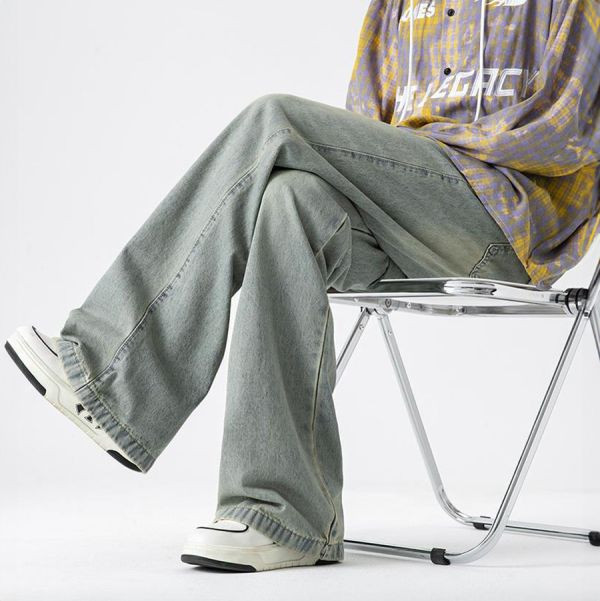 垂律寬鬆直筒微喇叭牛仔長褲 - 2配色（限時特賣 - 5折） 幕峰MuFeng,男裝特賣,5折優惠,快閃活動,限時出清,網路購物,男裝品牌,超值優惠,時尚穿搭,2025特賣